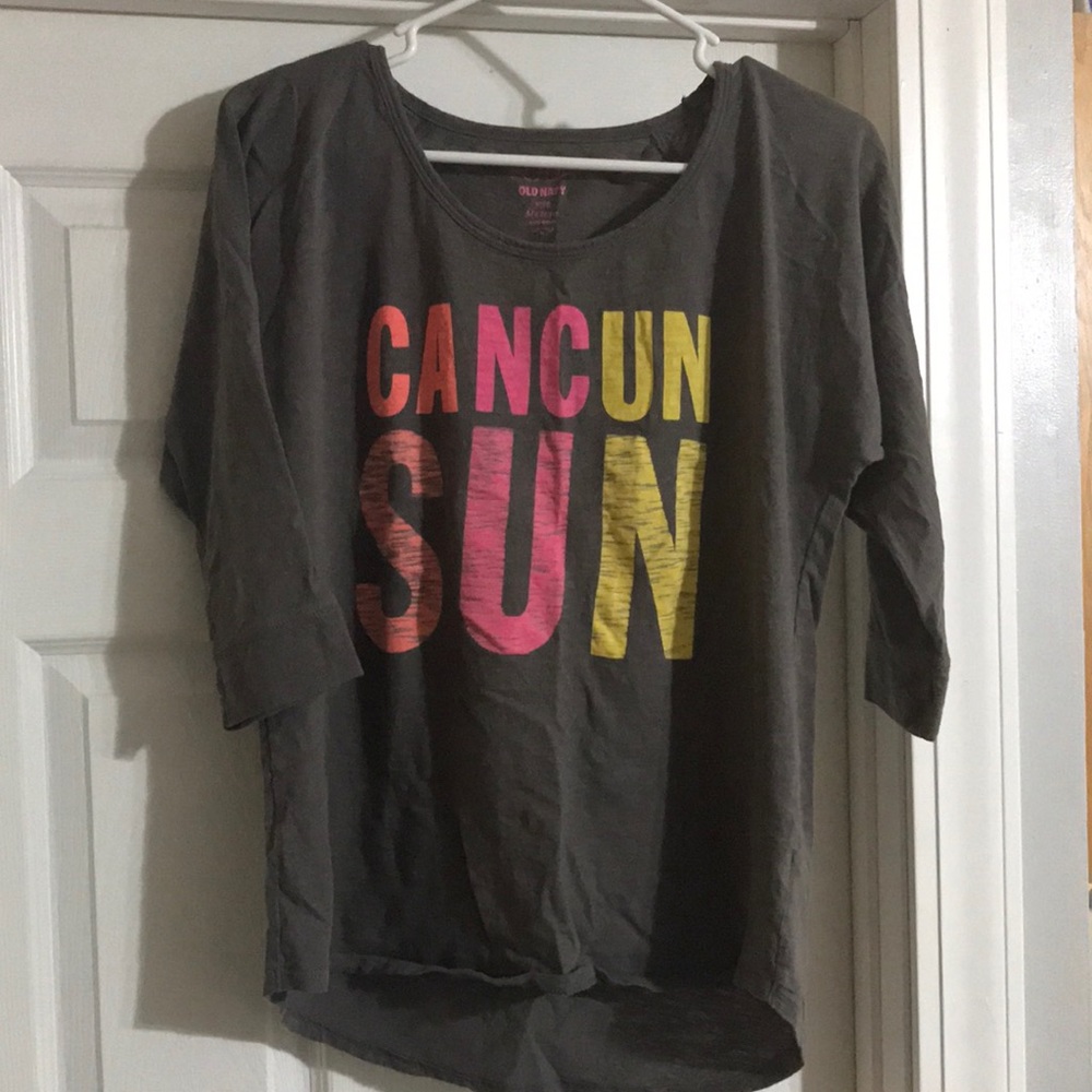 2/$10 Old Navy “Cancun” 3/4 Sleeve Tee